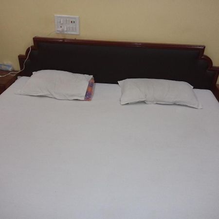 Hotel Neelkamal インドール エクステリア 写真