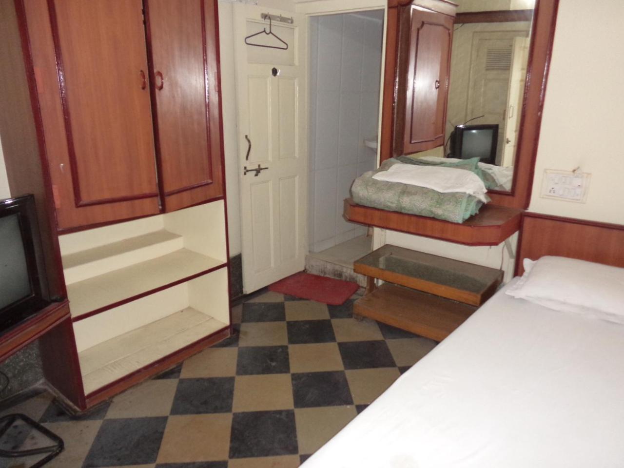 Hotel Neelkamal インドール エクステリア 写真